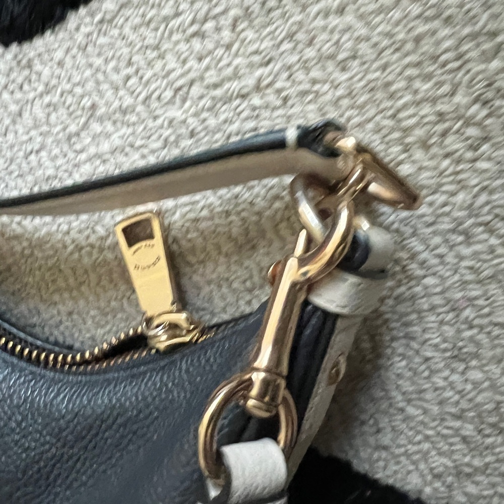 Coach Harley East West Hobo Navy Blue Ivory Leather Shoulder & Crossbody Bag - Picture 9 of 11
